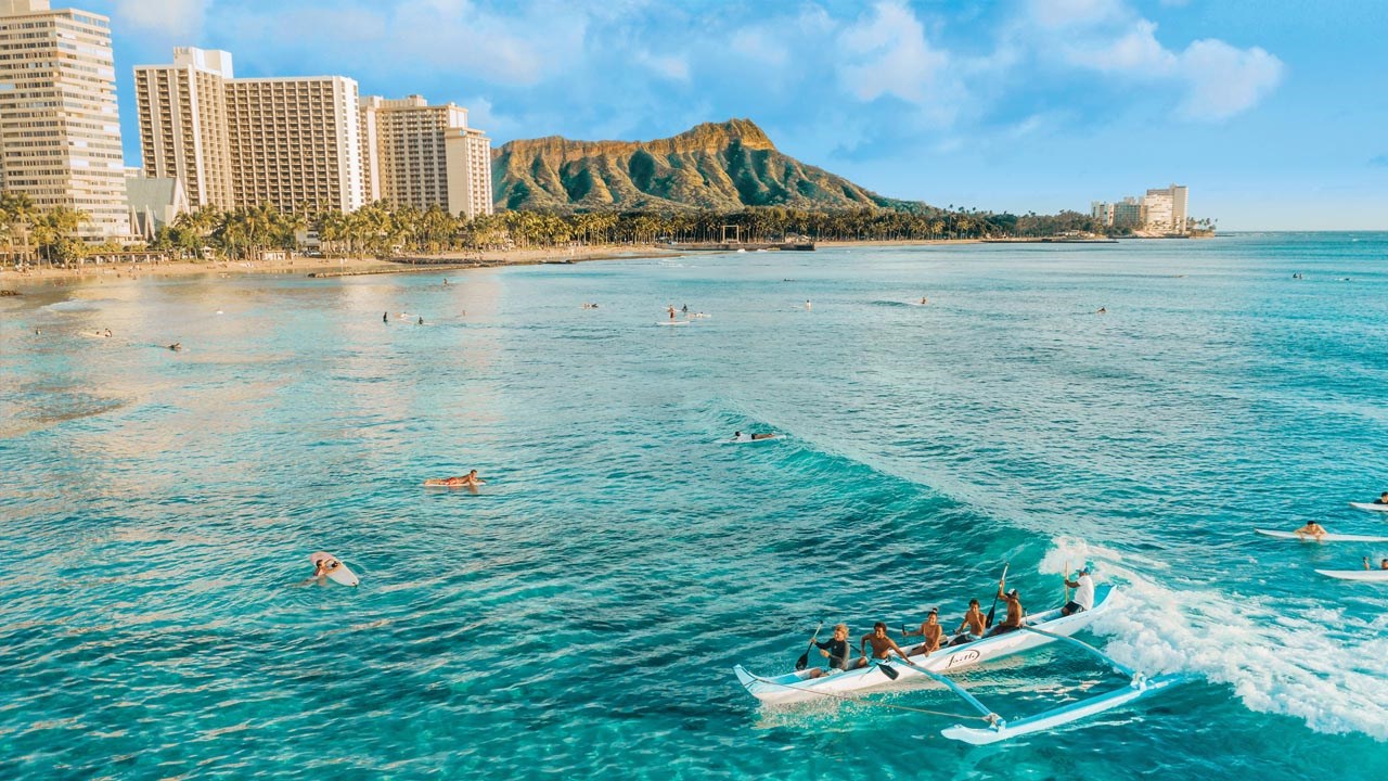 Hawaii is not adjacent to any other country - Photo from TravelAge West