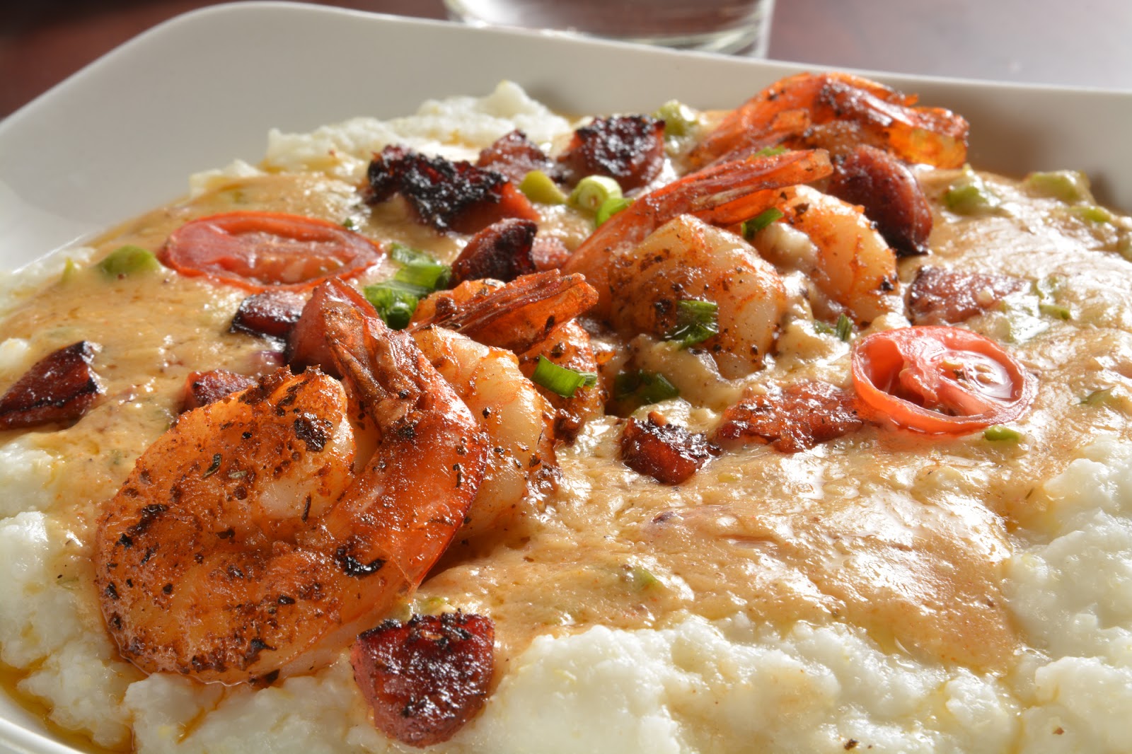 Isle of Palms is home to a variety of casual to sophisticated restaurants that provide anything from pizza to seafood.