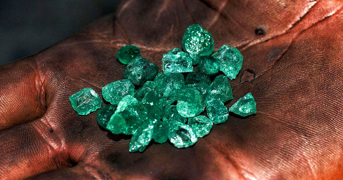 Colombian Emerald reserves are the only on the planet discovered on depositional rocks instead of igneous ones, making Colombian Emeralds the highest quality globally.