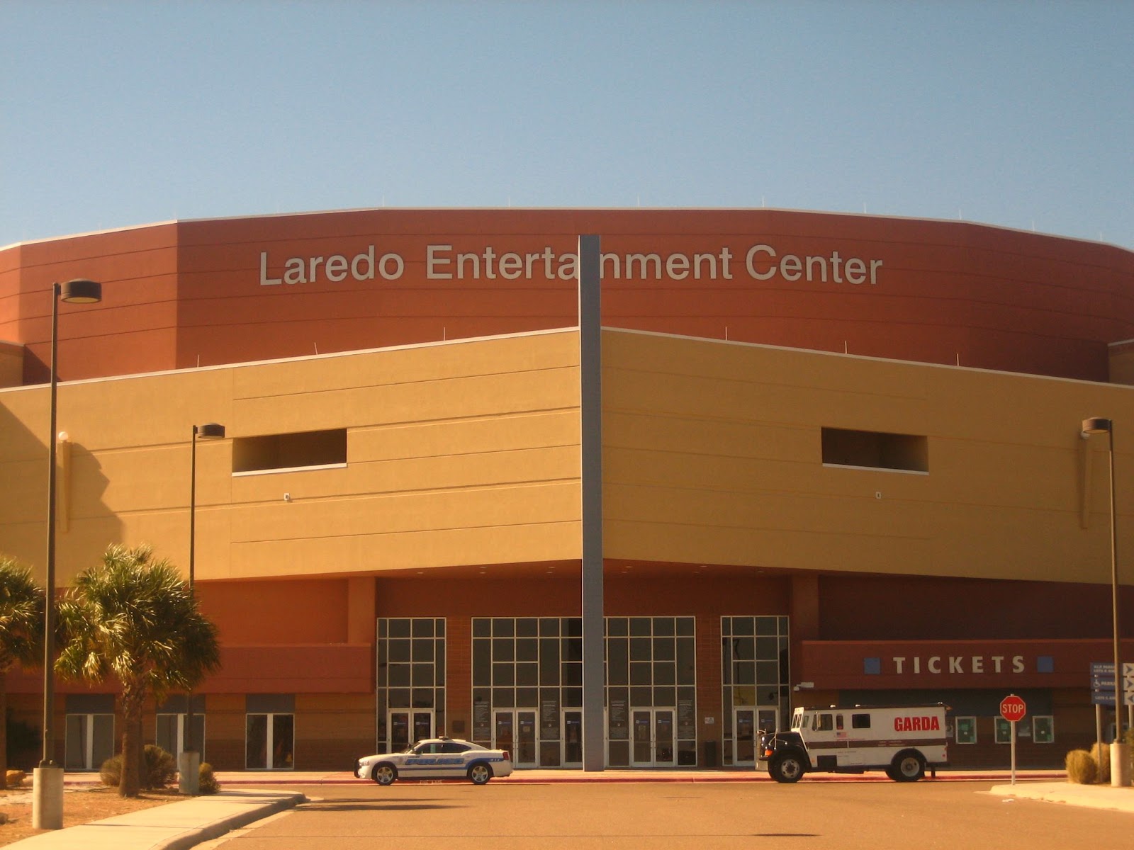 Important events should be held in the Sames Auto Arena.