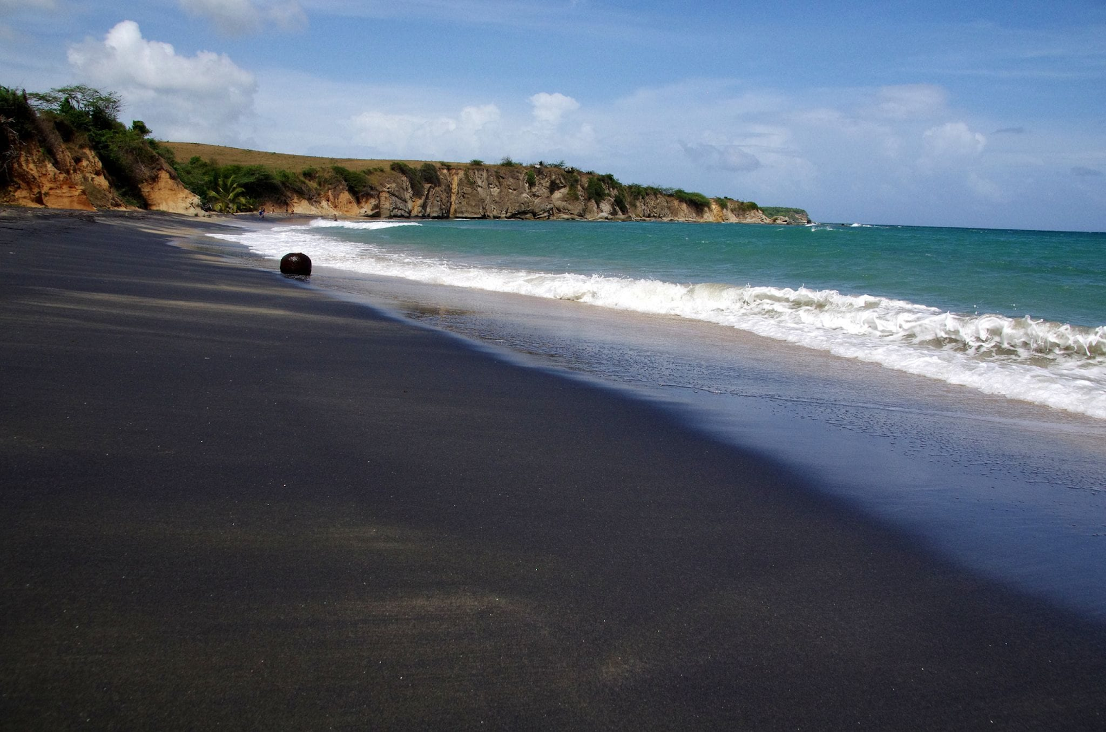 Puerto Rico’s Black Sand Beach boasts a unique beauty. - Uncommon Caribbean black sand beach puerto rico