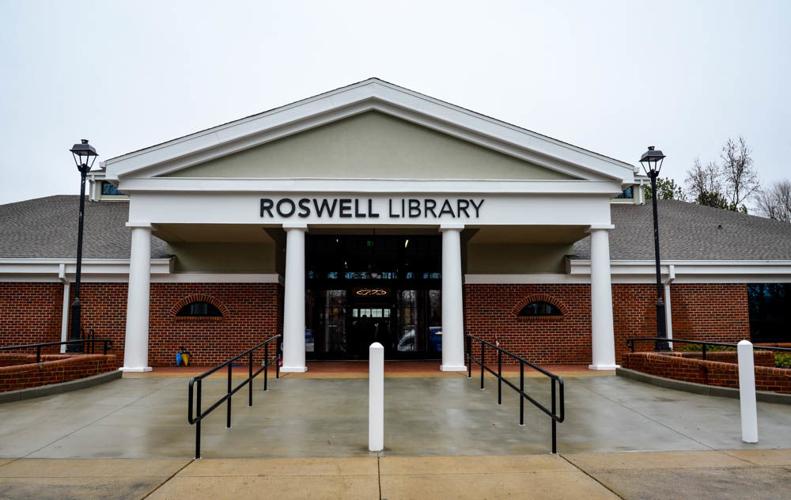 If you want to understand more about the history of the area, go to the Roswell Historical Society Museum.